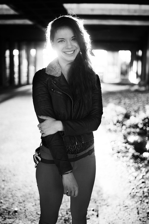 IMAGE: http://mickocastren.1g.fi/kuvat/henkil%C3%B6kuvia/Emmi/_MG_6952.jpg/_medium.jpg